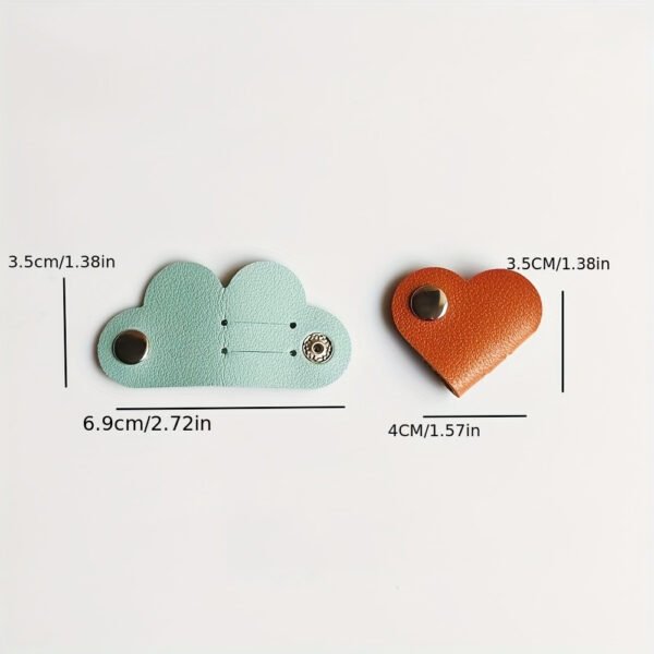 283eb074-1a8c-11ef-8971-0a580a682b00.jpg Heart-Shaped PU Cable Organizer Button Set for Data Cables & Earphones – 3 Pieces